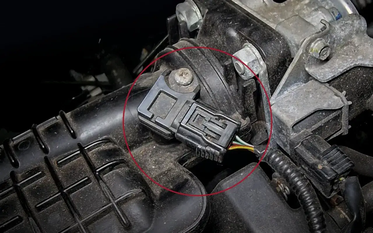 Defekter MAP-Sensor? Symptome wie unruhiger Leerlauf oder Leistungsverlust k&ouml;nnen darauf hindeuten. Hier ist das Bauteil.